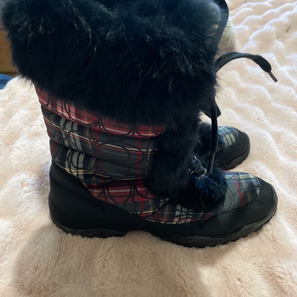 Absolutely beautiful Coach boots - Picture 2 of 6